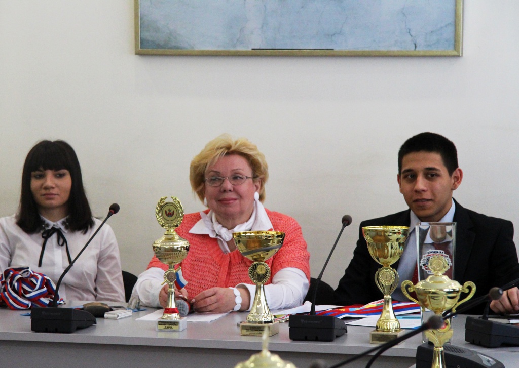 Студенты ВолГУ обсудили спортивные достижения в режиме онлайн.JPG